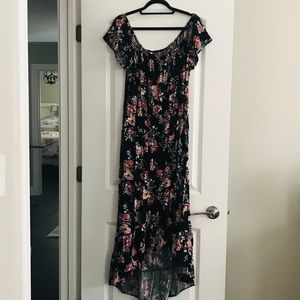 Off the Shoulder Maxi Dress